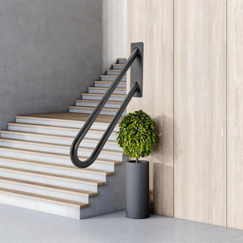 Rampe d'escalier, H 24 po x l 3,10 po x P 17,70 po