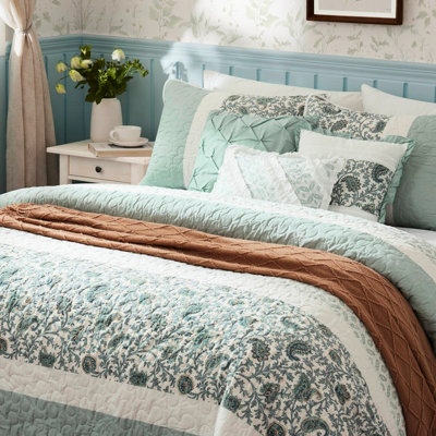 Full/queen Bedroom Quilt, 6 Piece, Reversible Cotton With Pillows Piece , Full/queen, ,
