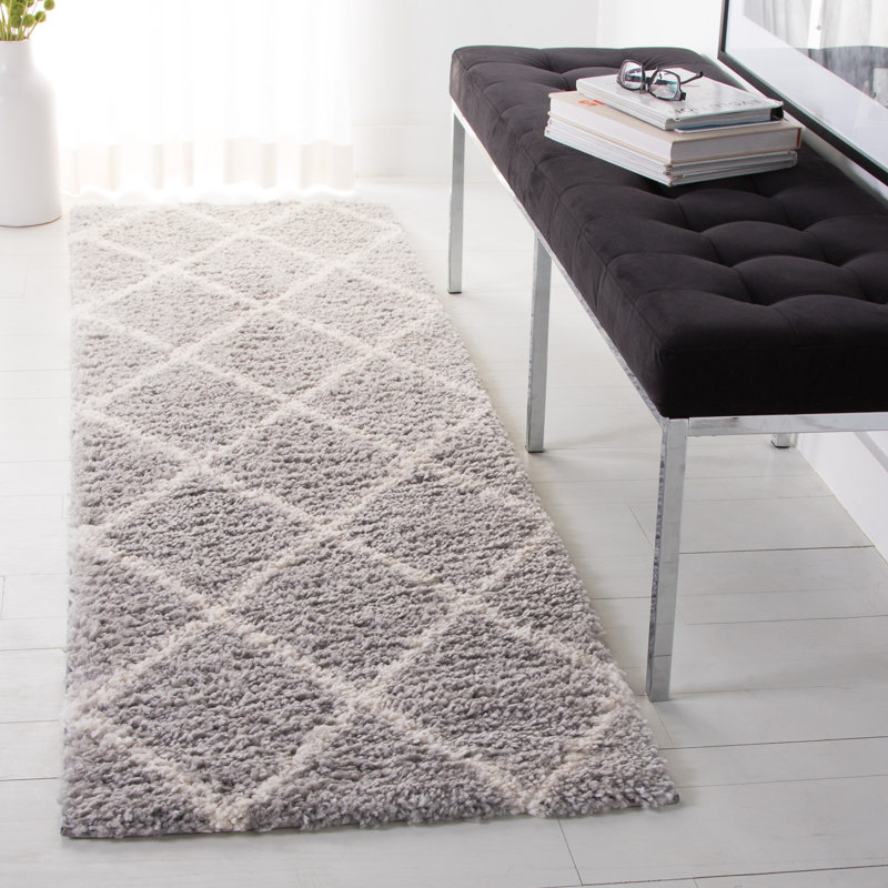 Keana Geometric Gray/Cream Area Rug, Runner 2'3" x 7'