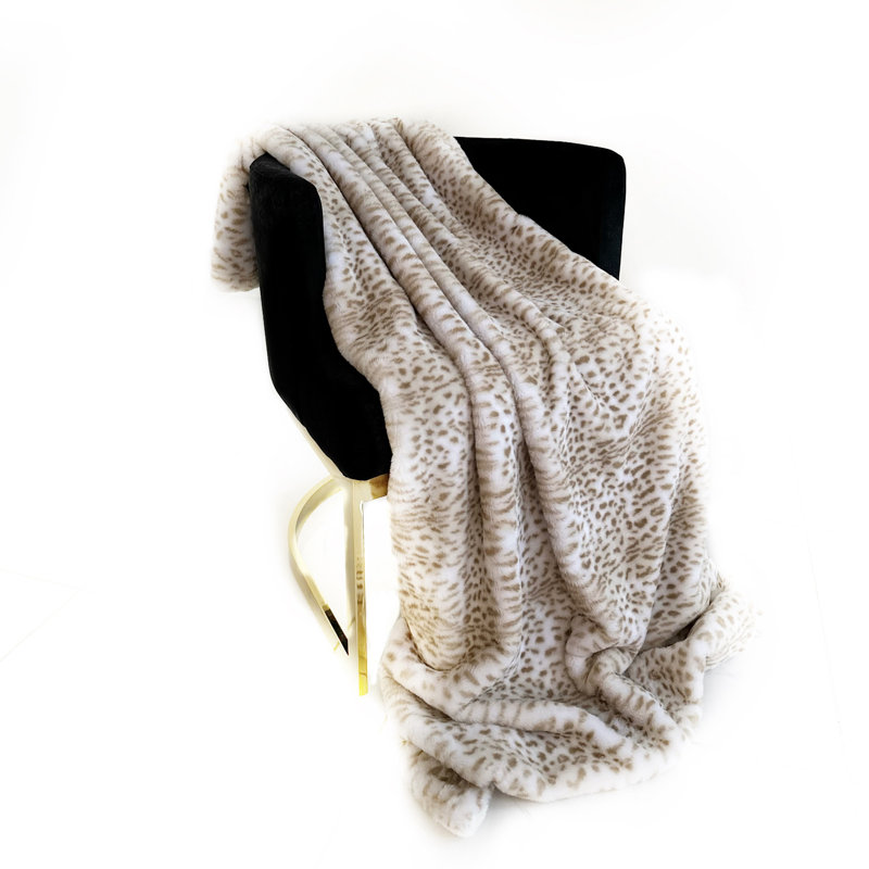 Couverture en fausse fourrure Savannah Cat, L 102 po x L 116 po