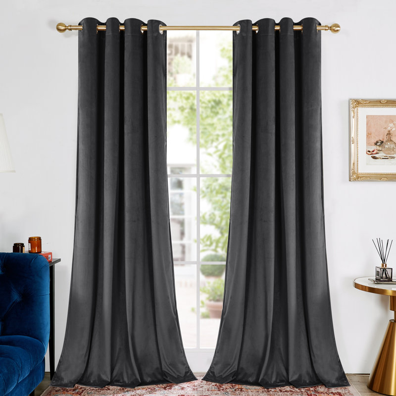 Paire de rideaux occultant en polyester Trenady Max, L 52 po x L 108 po, Gris foncé