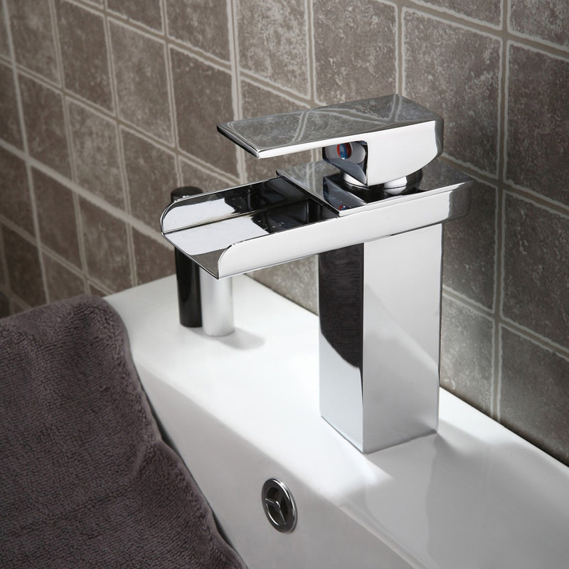 Sumerain Contemporary Single Lever Bathroom Sink Faucet, Waterfall Single Hole Bathroom Faucet with Ceramic Valve, Chrome 