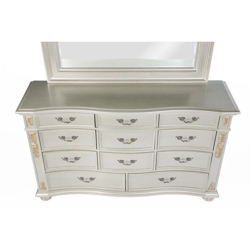 Commode, Champagne