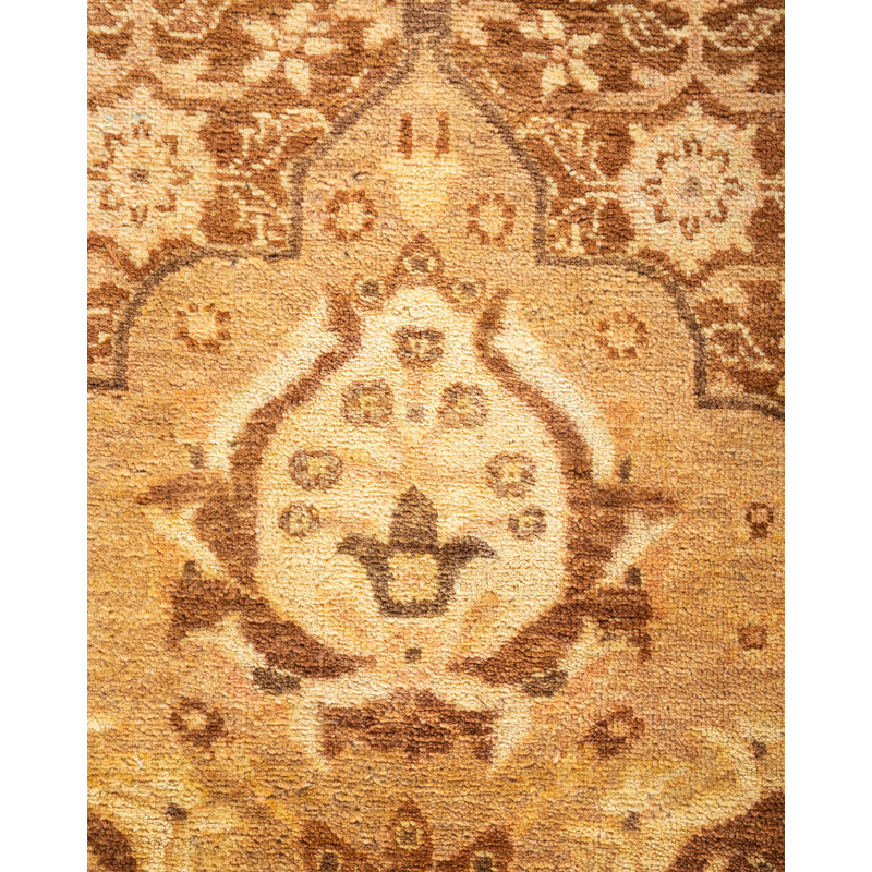 Tapis unique noué à la main chocolat Keenan, 6 pi 2 po x 9 pi 2 po
