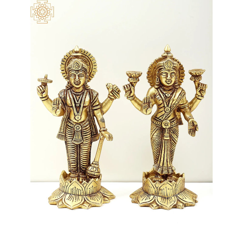 Statue de Vishnu et déesse Lakshmi en laiton de 7 po - Couple divin indou fabriqué à la main debout sur un lotus pour un autel spirituel et un décor de prospérité