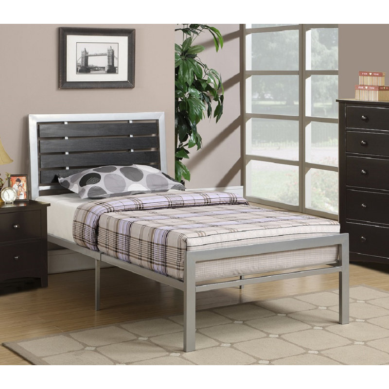 Agenore Metal Platform Bed, Twin, Silver