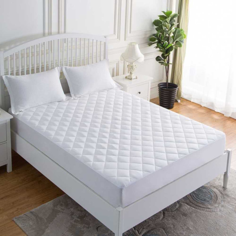 Hypoallergenic Quilted Mattress Protector Breathable Cover, Kingsize (5')