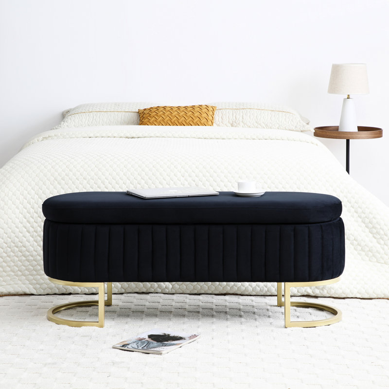 Rangement pour le salon: tissu de velours et cadre en métal doré Tabouret noir avec rangement: pieds rembourrés