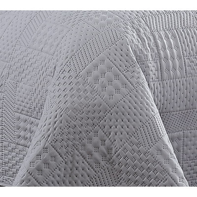 Yardley Polyester Jersey Knit Quilt