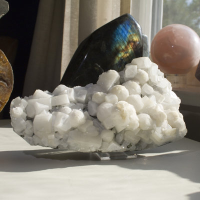 Figurines & Sculptures