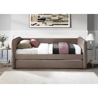 Daybed With A Trundle Guest Bed by Latitude Run