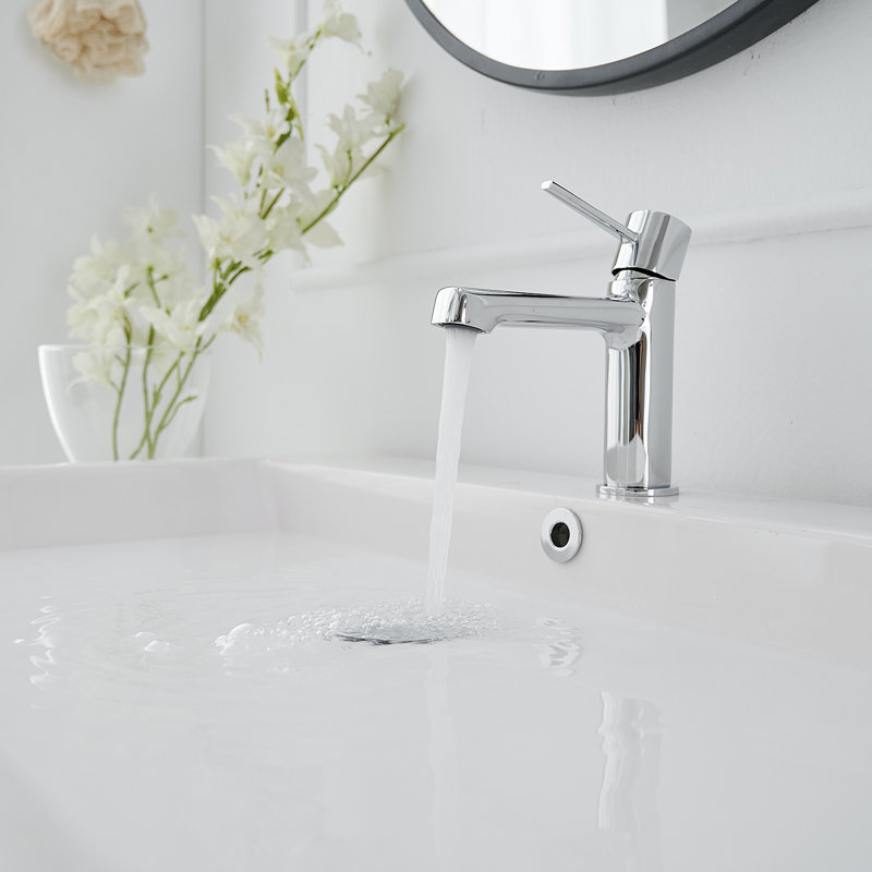 Single-Hole Single-handle Bathroom Faucet with Drain Assembly, Polished Chrome