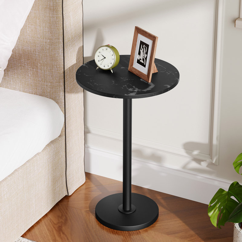 Petite table de bout 24,7 po, Noir mat