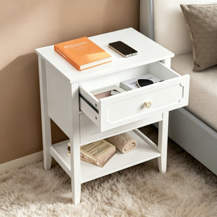 Table de chevet blanche moderne avec 2 tiroirs et tablette ouverte, élégante table de chevet décorative à boutons dorés pour la chambre à coucher, le salon et le petit espace
