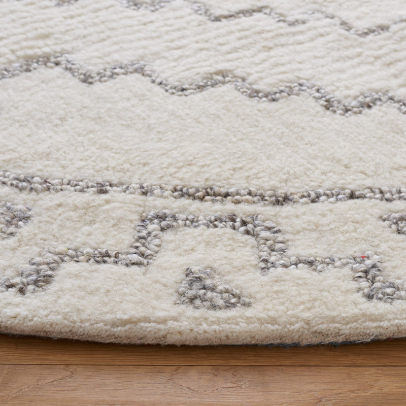 Gurganious Hand Tufted Performance Oriental Rug, Round 6'