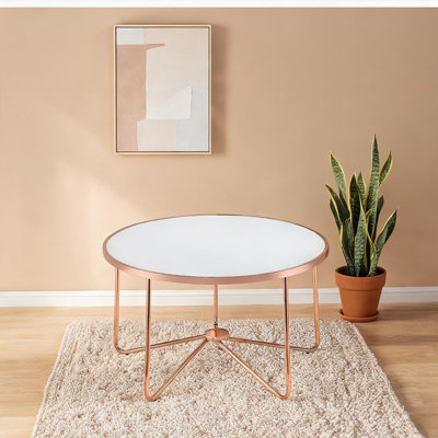 Table basse ronde avec base en métal doré chaud et plateau en verre givré pour les salons modernes, 34 pouces