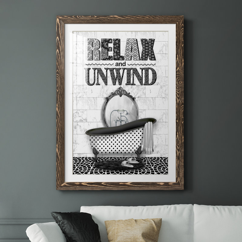 «Relax and Relax» - Cadre photo, H 37,5 po x l 27,5 po x P 1,5 po, Cadre noyer
