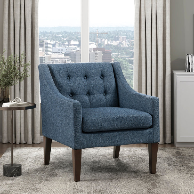 Fauteuil d'appoint bleu tendance dans la décoration intérieure, structure en contreplaqué, revêtement en boutons, sièges en mousse haute, coussins réversibles, housse à fermeture à glissière, pieds en bois d'hévéa brun, salon élégant de poids maximal de 300 lb