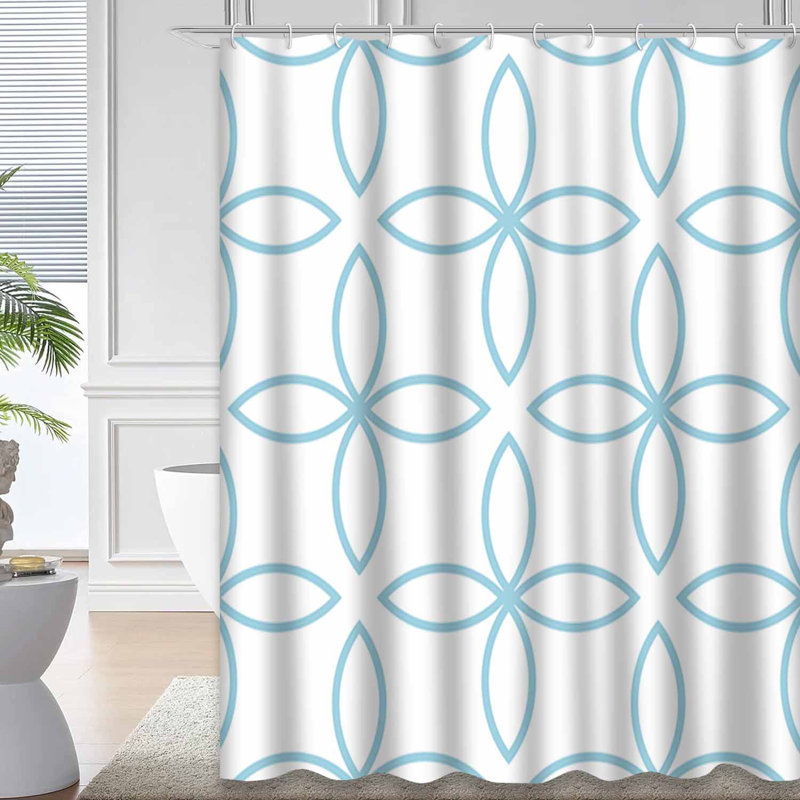 Rideau de douche blanc à motif géométrique bleu marine avec 12 crochets, L 72 po x l 84 po