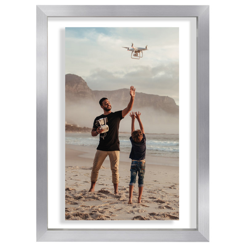 Wakas Sleek Aluminum Floating Picture Frame, Silver, 5" x 7"