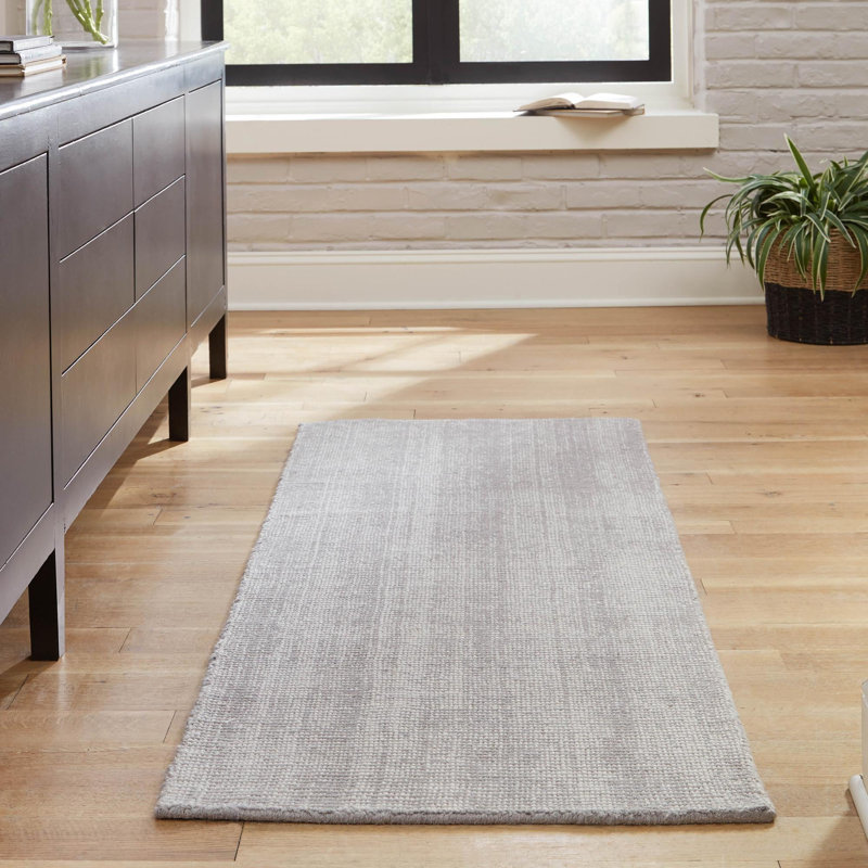 Tapis uni / rayé couleur gris-ivoire Manoir Liabah, Tapis de couloir 2 pi 7 po x 12 pi