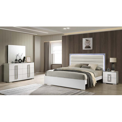 Kyrstyn 4PC Upholstery Bedroom Set by Ivy Bronx