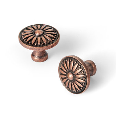 1.4" Diameter Classic Retro Petal Knob