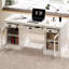 Bureau moderne blanc rectangulaire de 67 po avec 2 portes en verre, 3 tiroirs, des ports et des tablettes réglables pour la fantaisie de bureau à domicile