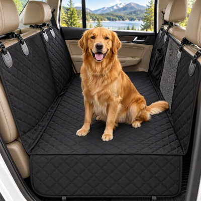 Un hamac pour chien noir de taille standard pour sièges arrière, combinant une protection imperméable, anti-griffures et antidérapante avec un harnais de sécurité inclus.