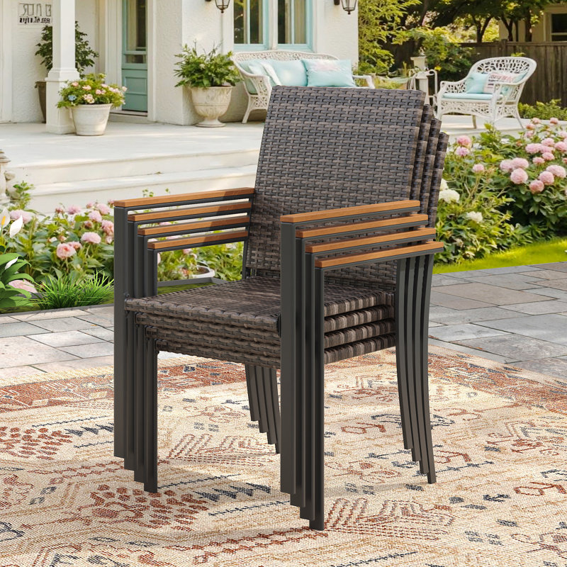 Chaises de patio en osier