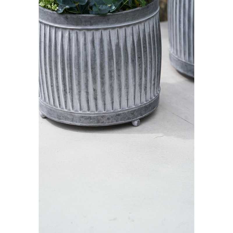 Bethke Metal Pot Planter