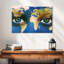 Carte du monde aux yeux bleus d'Aliaz-111982990