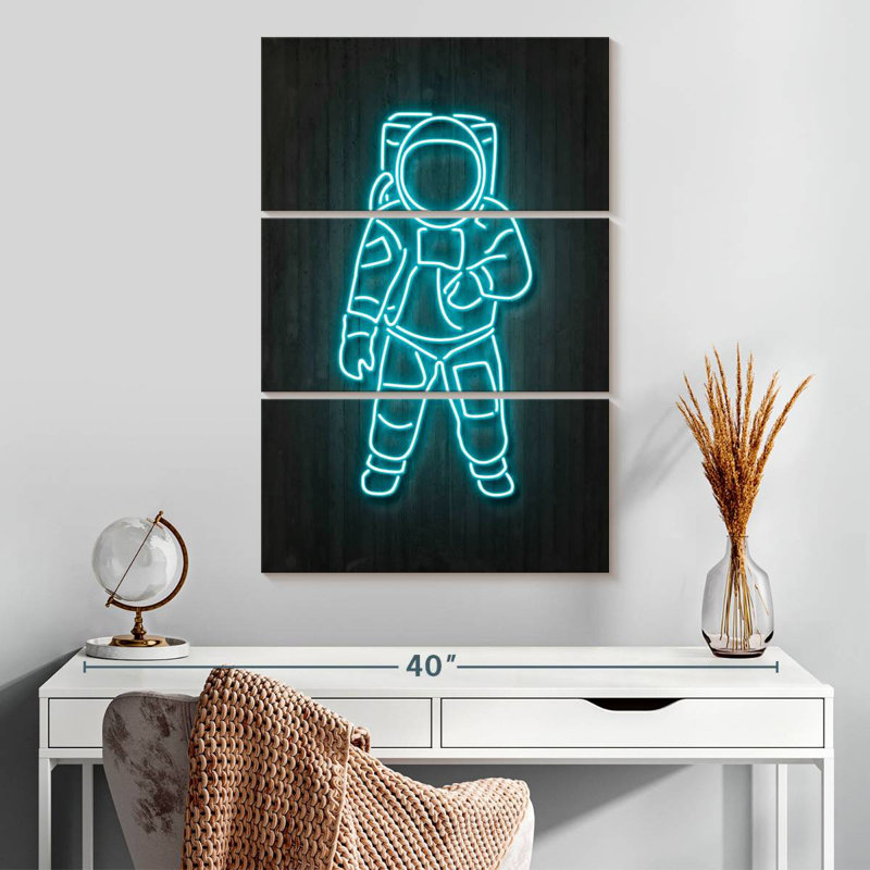 Oberle Astronaut, 32" H x 20" W