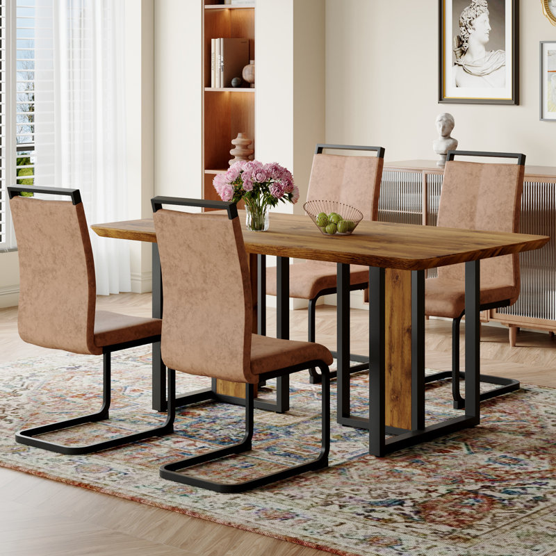 Table de salle à manger en bois MDF texturé "x 36" avec 4 chaises en tissu brun, pieds en C noir, idéal pour la cuisine et la salle à manger