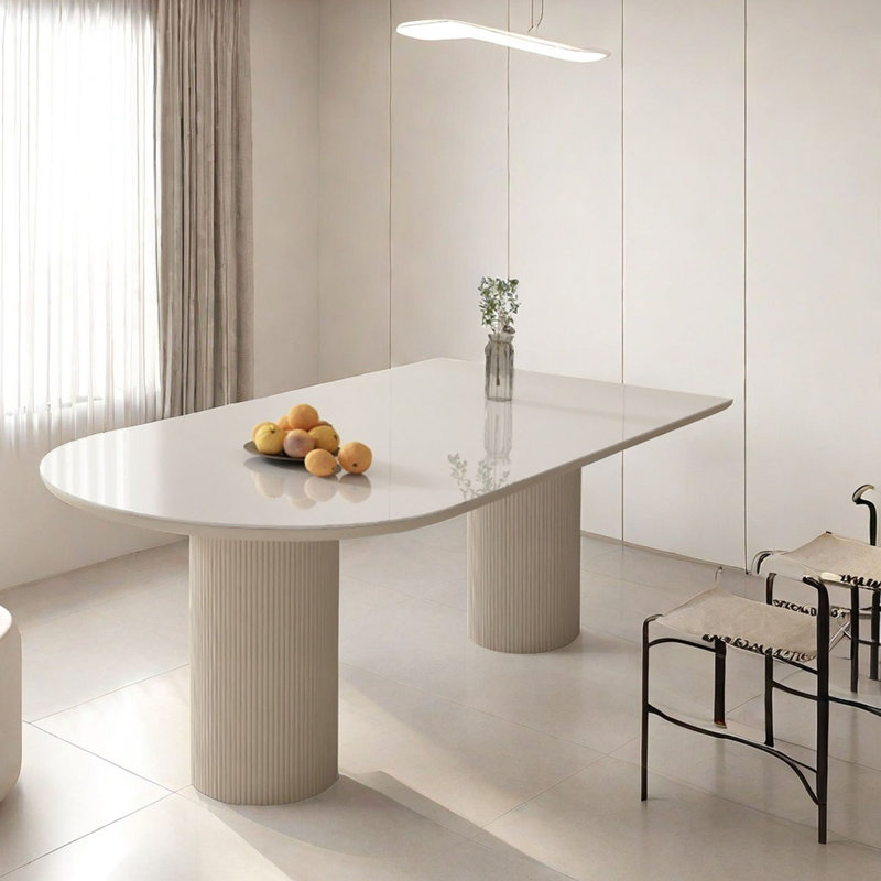 Table de salle à manger en pierre matte avec pieds colonne romaine, H 29,5 po x L 78,7 po x l 35,4 po