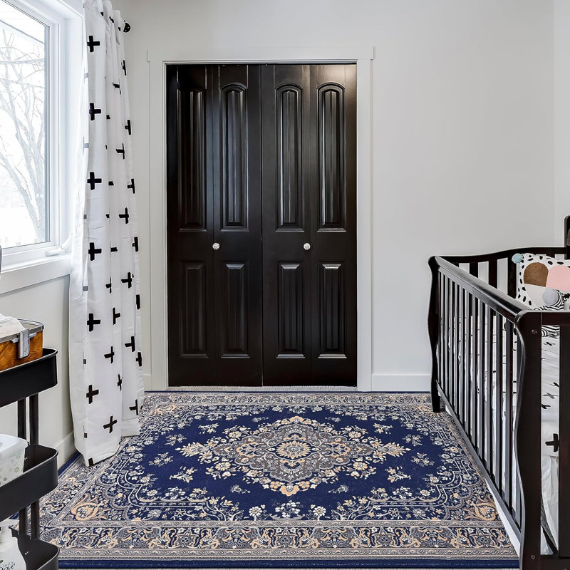 Delcine Washable Floral Indoor Rug, Rectangle 5' x 7', Blue