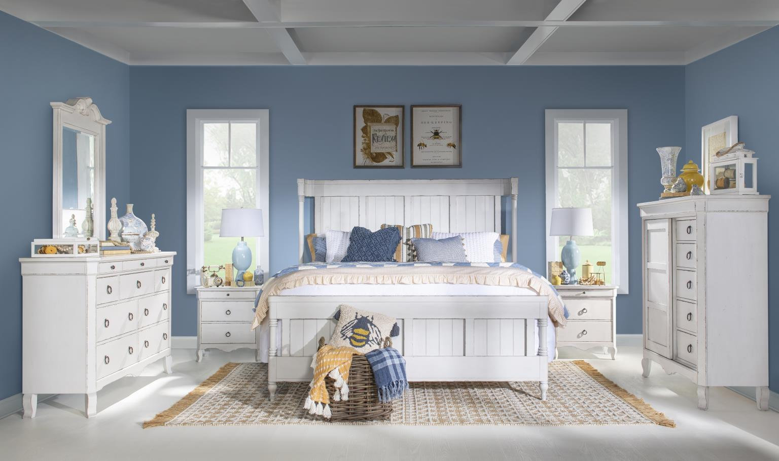 Country Living Sleigh Oak Bed, White, Queen