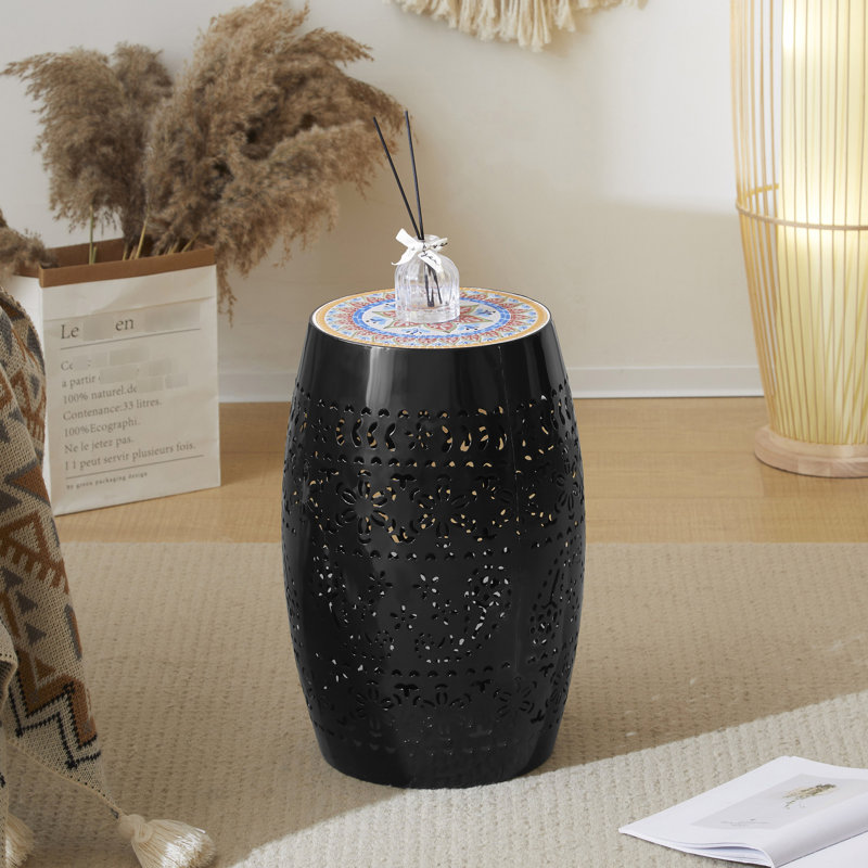 Table d'appoint en mosaïque noire, fonctionnelle et attrayante de 12 po - structure noire thermolaquée pour plus de durabilité