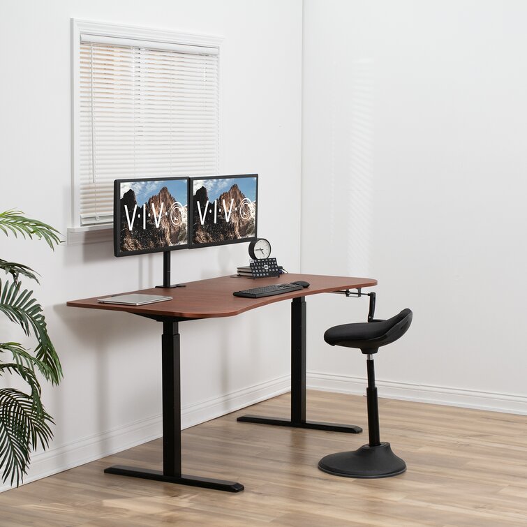 https://assets.wfcdn.com/im/91014289/resize-h755-w755%5Ecompr-r85/1621/162163216/63in+x+32in+Crank+Height+Adjustable+Desk.jpg