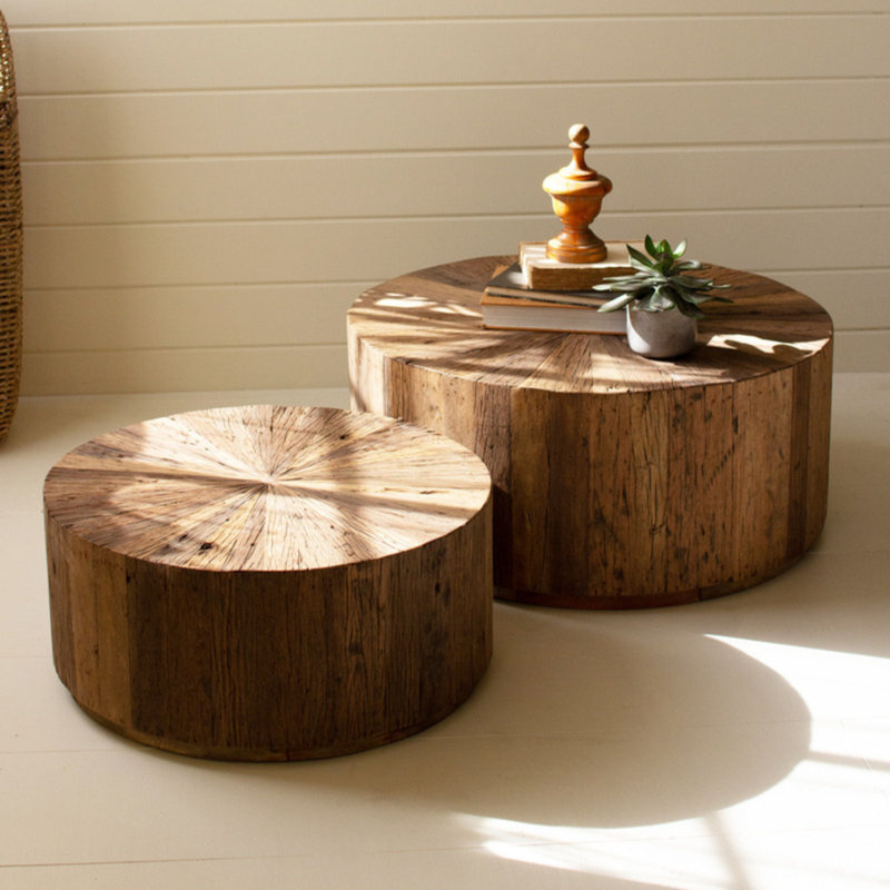 ENSEMBLE DE DEUX TABLES DE CAFÉ RONDES EN BOIS RECYCLÉ