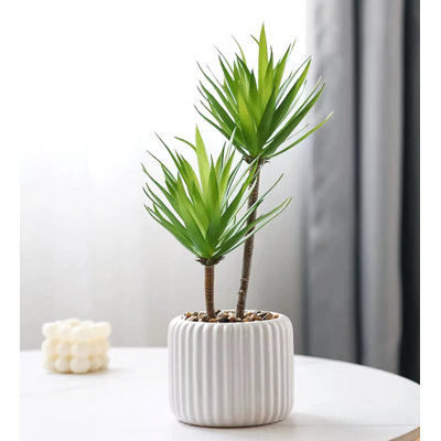 Sapin artificiel en pot 13,78 po