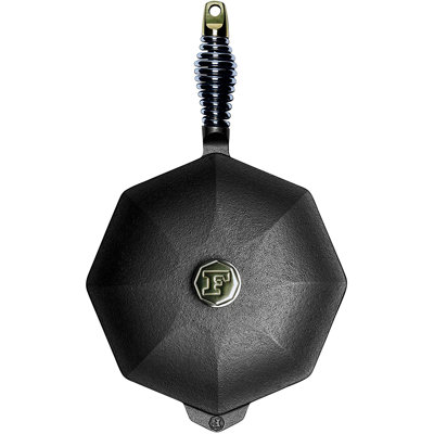 Cast Iron Skillet & Lid