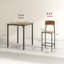 Ensemble de table et chaises de bar à hauteur de comptoir 3 pièces, petite table de salle à manger industrielle pour 2 personnes, table de cuisine carrée et tabourets avec structure en acier, brun rustique et noir