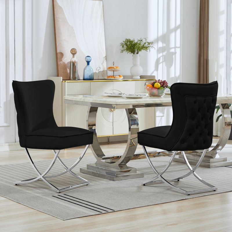 Chaise parsons rembourrée en velours capitonné Chary, Noir