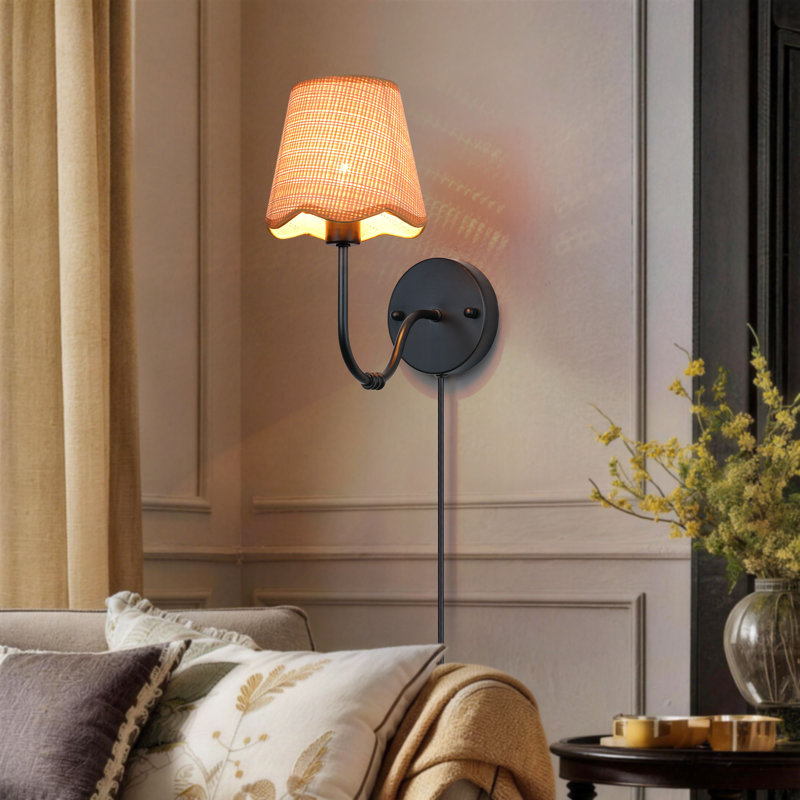 Ensemble de 2 appliques murales noires à brancher Boho, applique murale rustique moderne en osier tissé à la main avec cordon de 70,8 po et interrupteur pour le chevet, le salon, le couloir