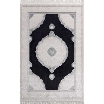 Silsbee Oriental Indoor / Outdoor Rug