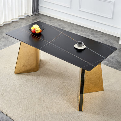 Table de salle à manger moderne en marbre fritté d'aspect marbre de 63 po avec pieds en métal doré pour la salle à manger de cuisine