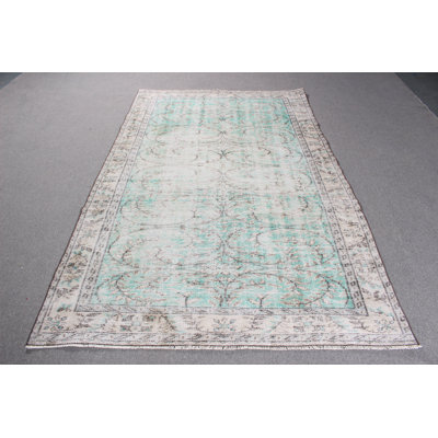Grand tapis turc anatolien rétro de style scandinave neutre parfait pour les amateurs de décors bohémiens en quête d'élégance et de sophistication