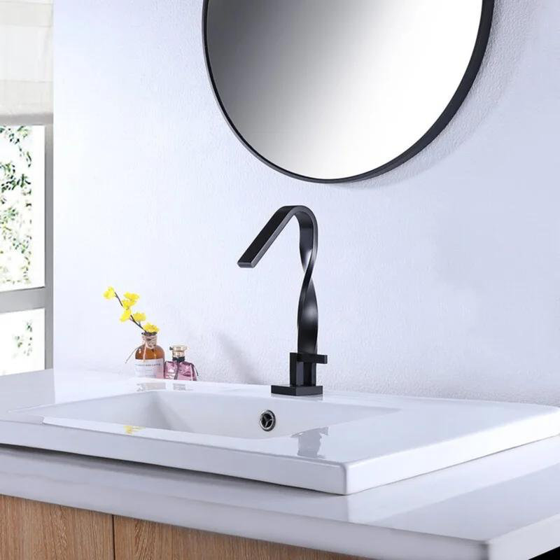 Single-Hole Single-handle Bathroom Faucet, Brushed Gold
