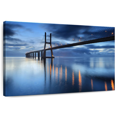 Lilie Vasco Da Gama Bridge la nuit